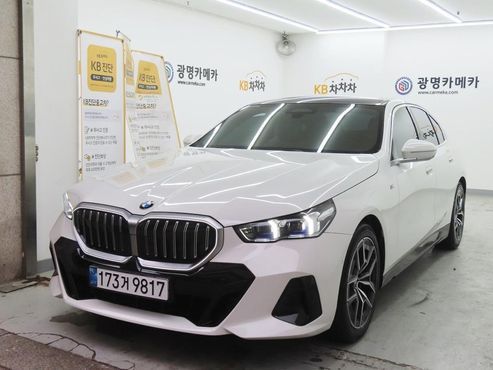 BMW 5-Series 523d M Sport — пробег 51 175 км — фото 2 из 5
