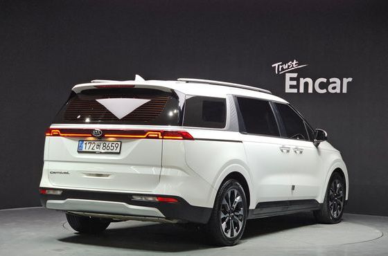 Kia Carnival 9-Seater Prestige — пробег 81 846 км — фото 2 из 5
