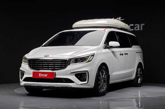 Kia Carnival 9-Seater Noblesse Special — пробег 83 574 км — фото 1 из 5