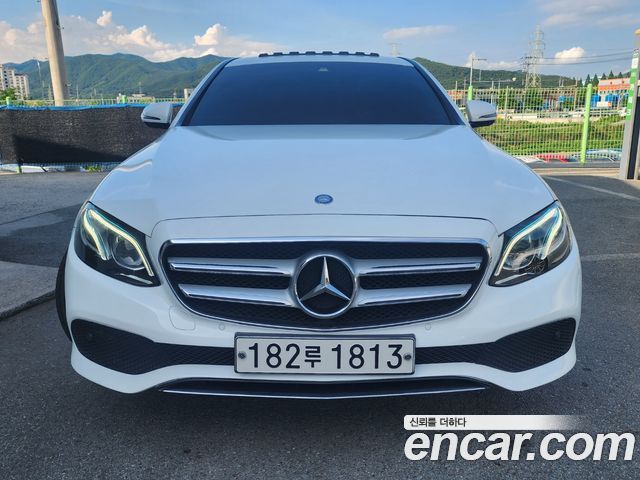 Mercedes-Benz E-Class E220 Bluetec Avantgarde — пробег 119 400 км — фото 2 из 5