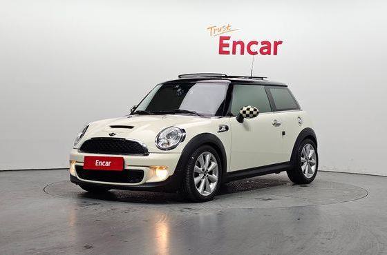 Mini Cooper Standard Second Generation — пробег 198 567 км — фото 1 из 5