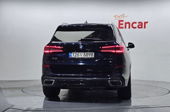 BMW X5 xDrive 30d M Sport — пробег 42 063 км — фото 4 из 5