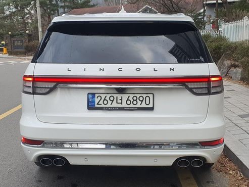 Lincoln Aviator 3.0 Black Label AWD — пробег 134 091 км — фото 4 из 5