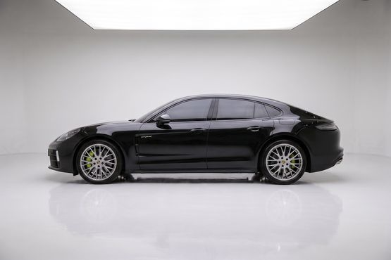 Porsche Panamera 2.9 AWD E-Hybrid — пробег 8 100 км — фото 1 из 5
