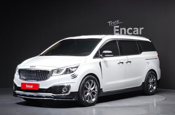 Kia Carnival 9-seater Prestige — пробег 209 633 км — фото 1 из 5