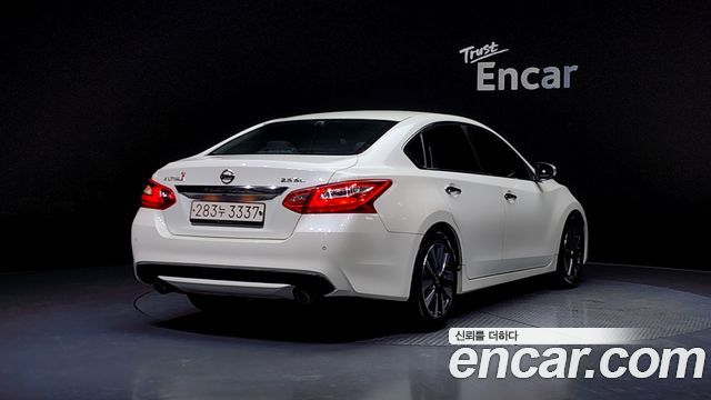 Nissan Altima из Кореи Encar