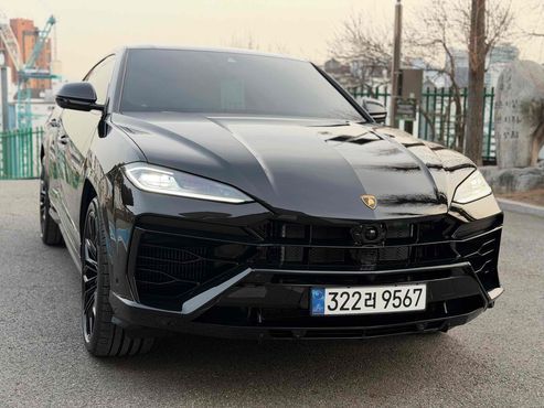 Lamborghini Urus 4.0 V8 SE — пробег 40 км — фото 1 из 5