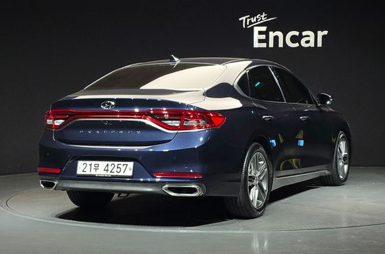 Hyundai Grandeur 2.4 Premium — пробег 63 034 км — фото 2 из 5