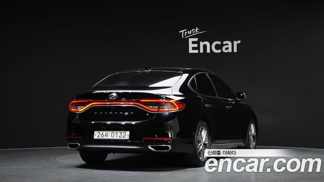 Hyundai Grandeur из Кореи Encar
