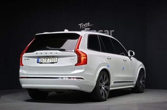 Volvo XC90 T8 Ultimate Bright Hybrid — пробег 147 443 км — фото 2 из 5