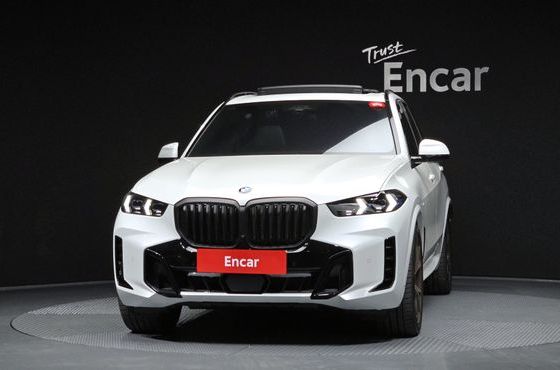 BMW X5 xDrive 40i M Sport — пробег 7 033 км — фото 3 из 5