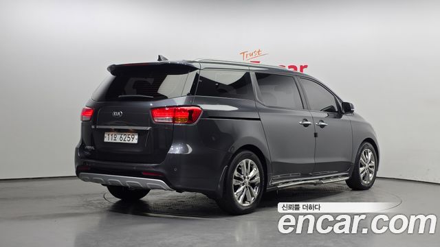 Kia Carnival из Кореи Encar