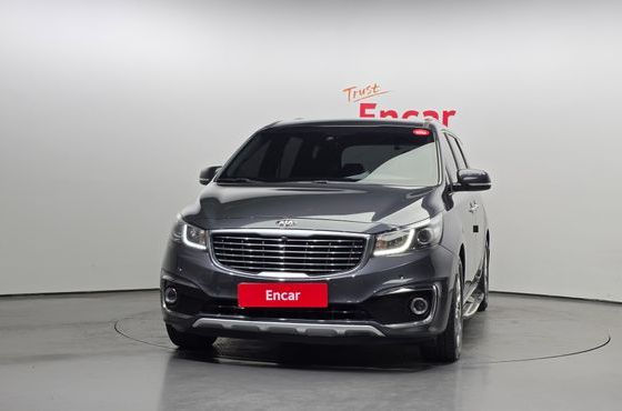 Kia Carnival 9-seater Prestige — пробег 126 900 км — фото 3 из 5
