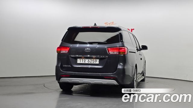Kia Carnival из Кореи Encar