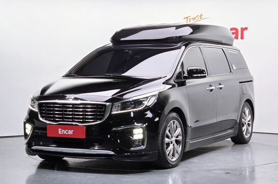 Kia Carnival 9-Seater Hi-Limousine Noblesse Special — пробег 183 336 км — фото 1 из 5