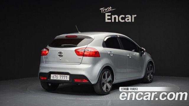 Kia pride 1.6 GDI Hatchback Prestige — пробег 83 383 км — фото 2 из 5