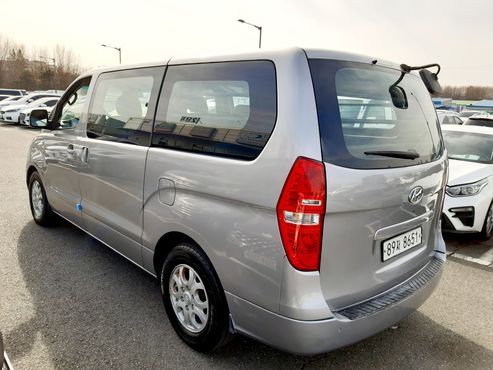 Hyundai Starex 5-Seater VAN CVX Luxury — пробег 160 000 км — фото 4 из 5