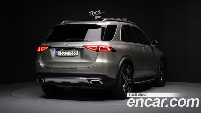 Mercedes-Benz GLE-Class GLE350e 4MATIC — пробег 61 633 км — фото 2 из 5