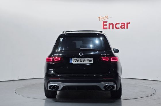 Mercedes-Benz GLB-Class AMG GLB35 4MATIC — пробег 70 797 км — фото 4 из 5