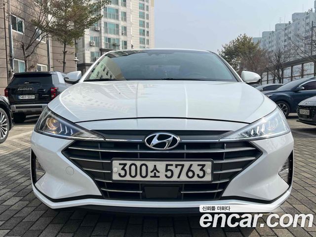 Hyundai AVANTE 1.6 Smart — пробег 130 000 км — фото 2 из 5