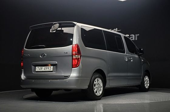 Hyundai Starex 12-Seater Wagon CVX Luxury — пробег 125 893 км — фото 2 из 5