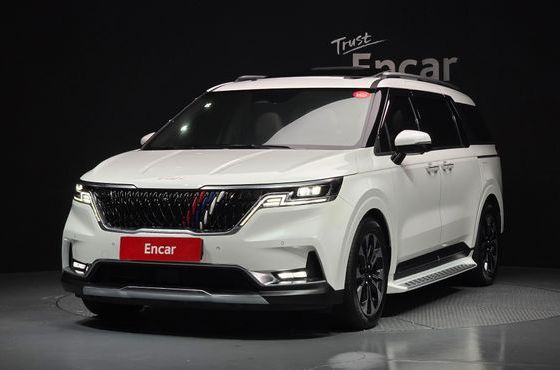 Kia Carnival Diesel 7-Seater Signature — пробег 64 550 км — фото 1 из 5