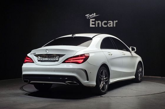 Mercedes-Benz CLA-Class CLA220 AMG Line — пробег 98 171 км — фото 2 из 5