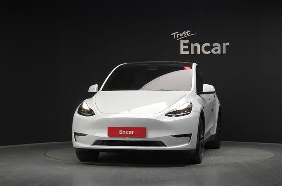 Tesla Model Y Long Range AWD — пробег 32 851 км — фото 3 из 5
