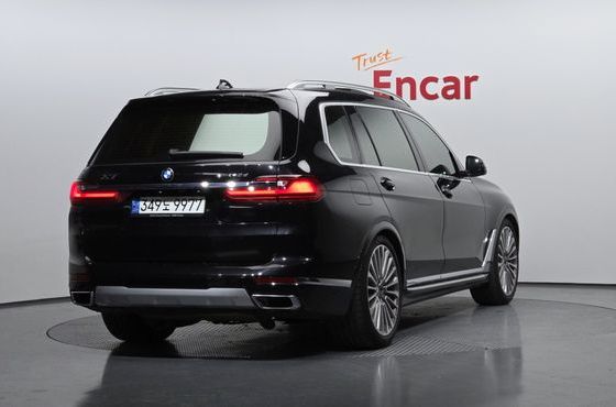 BMW X7 xDrive 40d Design Pure Excellence 7-Seater — пробег 85 031 км — фото 2 из 5