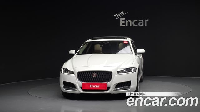 Jaguar XF 20d Prestige AWD — пробег 115 277 км — фото 3 из 5