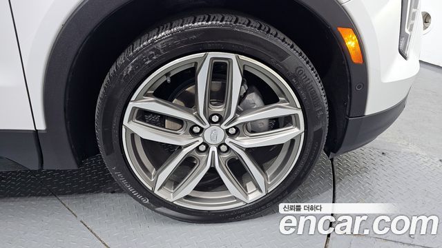 Cadillac XT4 2.0 Sport AWD — пробег 40 948 км — фото 5 из 5