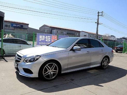 Mercedes-Benz E-Class E350 BlueTec 4MATIC — пробег 131 334 км — фото 1 из 5