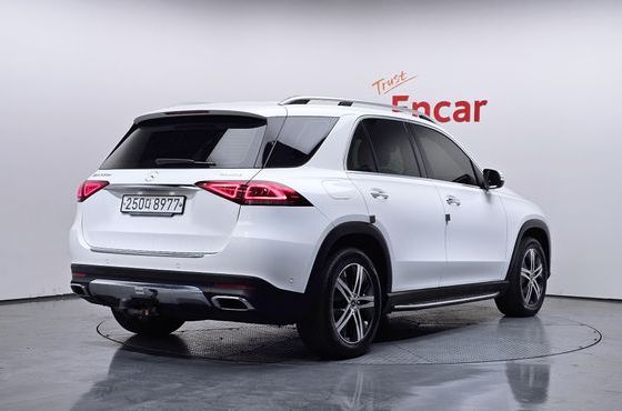 Mercedes-Benz GLE-Class GLE300d 4MATIC — пробег 96 665 км — фото 2 из 5