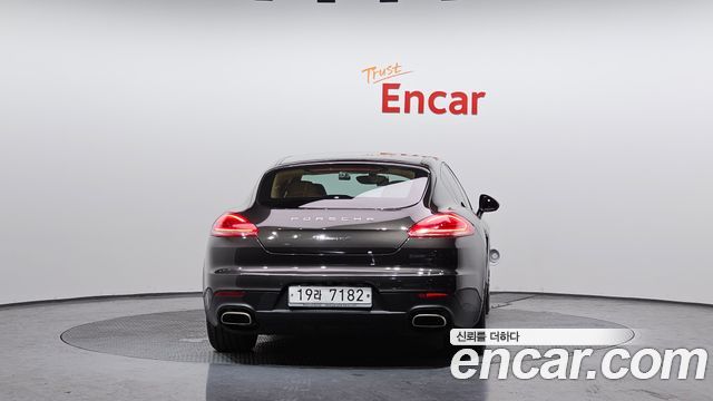 Porsche Panamera 3.6 AWD 970 — пробег 50 982 км — фото 5 из 5