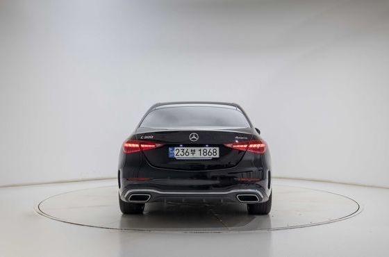 Mercedes-Benz C-Class C300 4MATIC AMG Line — пробег 72 842 км — фото 4 из 5