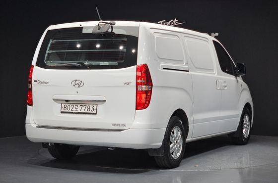 Hyundai Starex 3-Seater VAN Smart — пробег 157 784 км — фото 2 из 5
