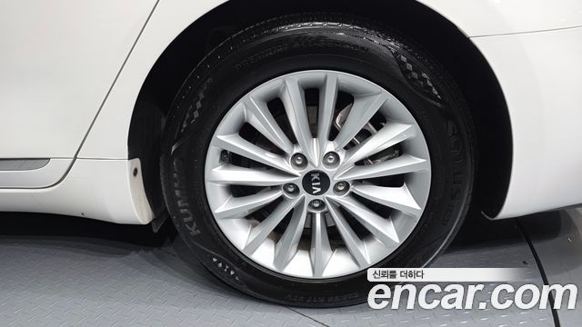 Kia K7 из Кореи Encar