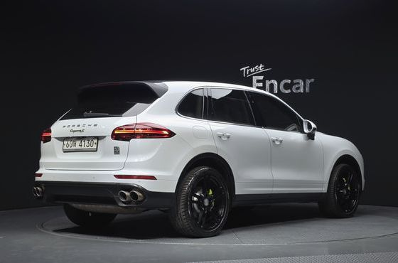 Porsche Cayenne 3.0 S E-Hybrid 958 — пробег 158 917 км — фото 2 из 5
