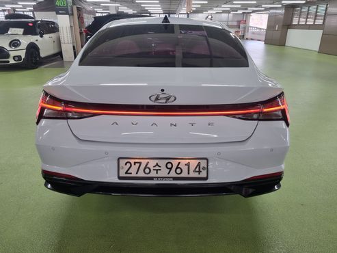 Hyundai AVANTE 1.6 Inspiration — пробег 56 000 км — фото 4 из 5