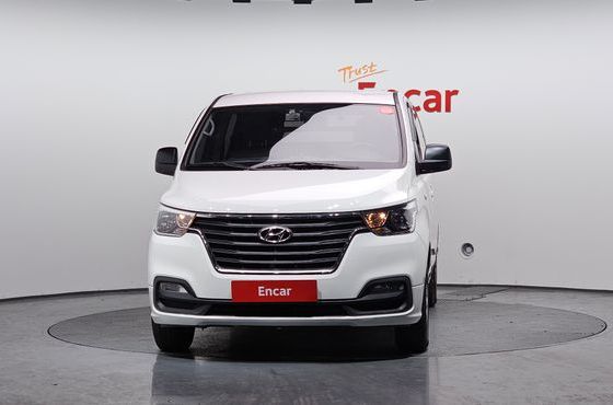 Hyundai Starex Van 5-Seater Smart — пробег 19 070 км — фото 3 из 5