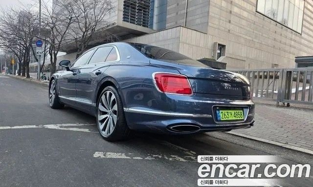 Bentley Flying Spur 6.0 — пробег 55 000 км — фото 2 из 5