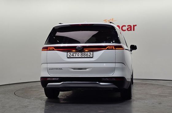 Kia Carnival Gasoline 9-Seater Signature — пробег 78 469 км — фото 4 из 5