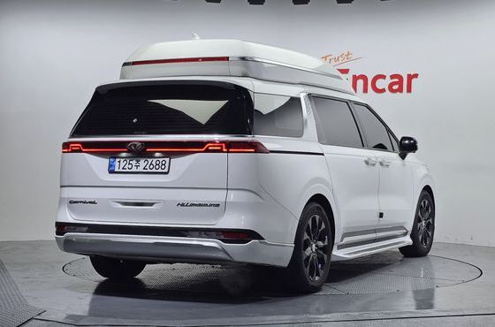 Kia Carnival Gasoline 9-Seater Hi-Limousine Signature — пробег 71 348 км — фото 2 из 5