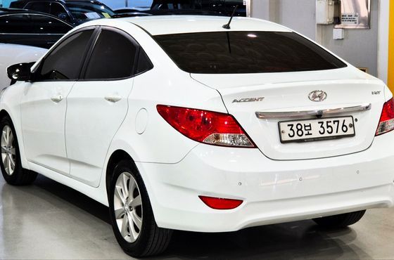 Hyundai Accent Diesel 1.6 VGT Premier — пробег 149 395 км — фото 4 из 5