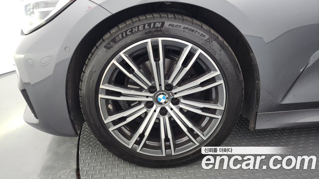 BMW 3-Series из Кореи Encar