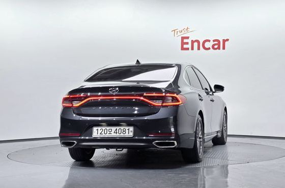Hyundai Grandeur 2.4 Premium — пробег 88 901 км — фото 4 из 5
