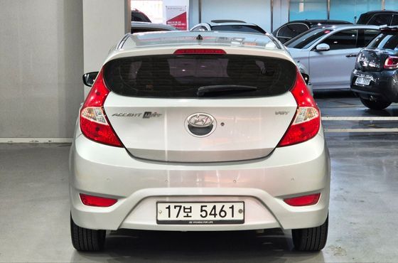 Hyundai Accent Diesel WIT 1.6 VGT Premier — пробег 131 241 км — фото 5 из 5