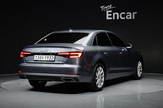 Audi A4 40 TFSI — пробег 61 592 км — фото 2 из 5