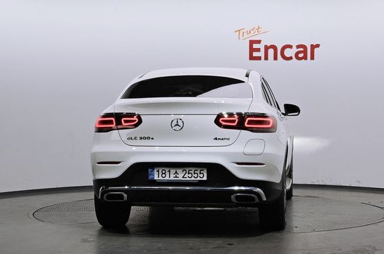 Mercedes-Benz GLC-Class GLC300e 4MATIC Coupe — пробег 54 472 км — фото 4 из 5