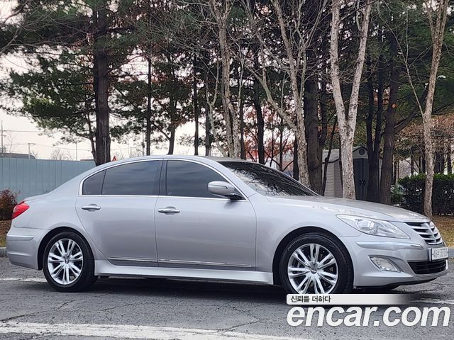 Hyundai Genesis из Кореи Encar